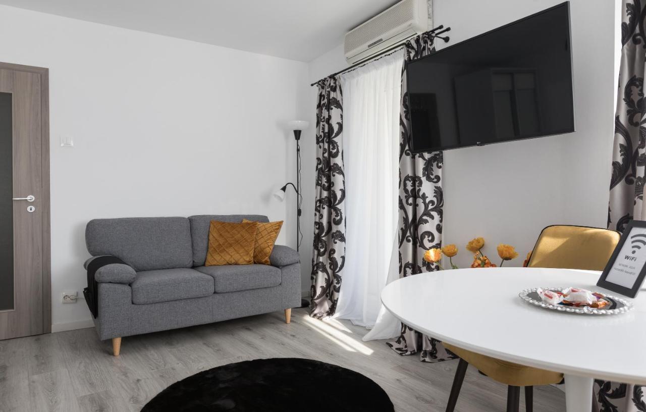 Lion'S Unirii Apartment Bukarest Exterior foto